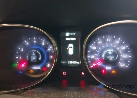 2016 Hyundai Santa Fe Sport 2.4L z USA, uszkodzony, nr VIN 5XYZUDLB1GG352105